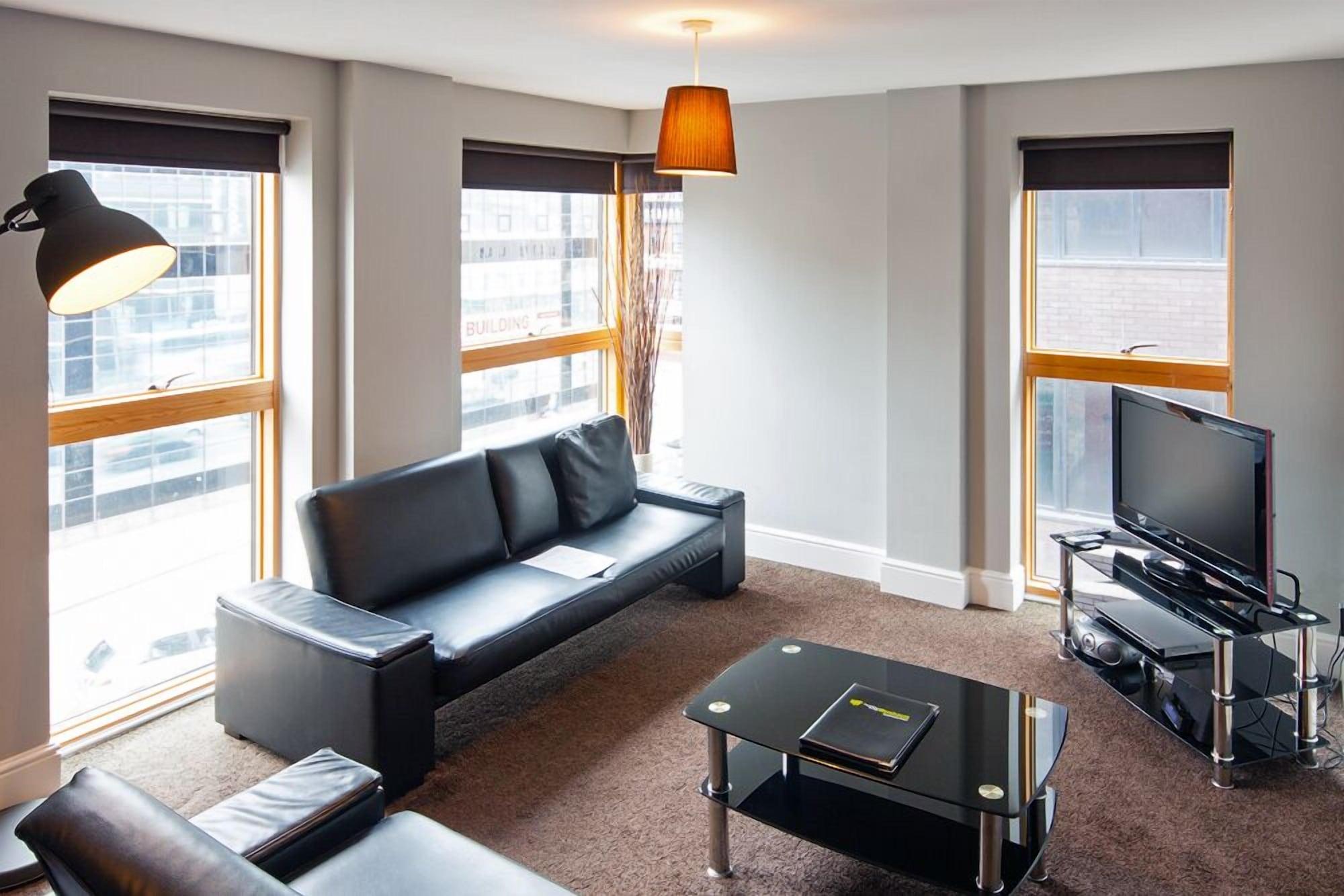 The City Warehouse Aparthotel Манчестър Екстериор снимка