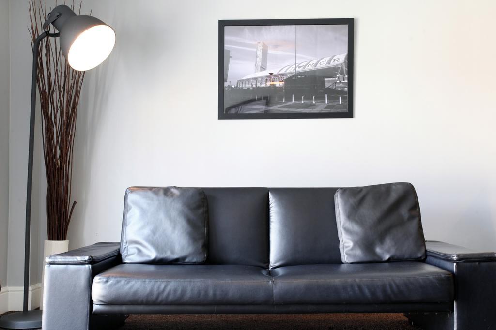 The City Warehouse Aparthotel Манчестър Екстериор снимка