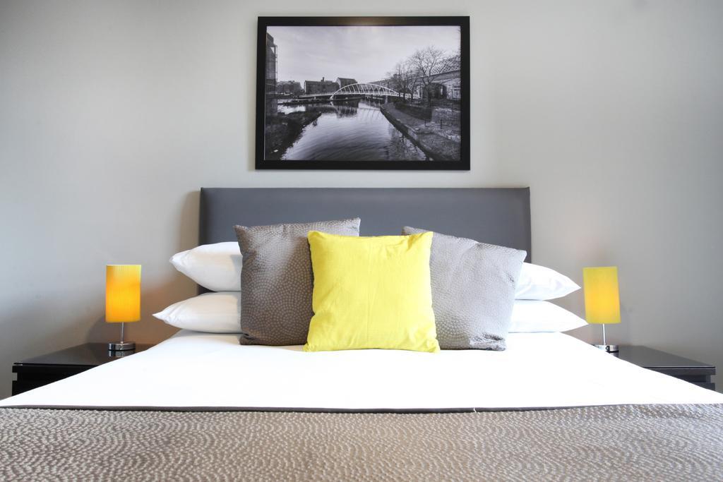 The City Warehouse Aparthotel Манчестър Екстериор снимка