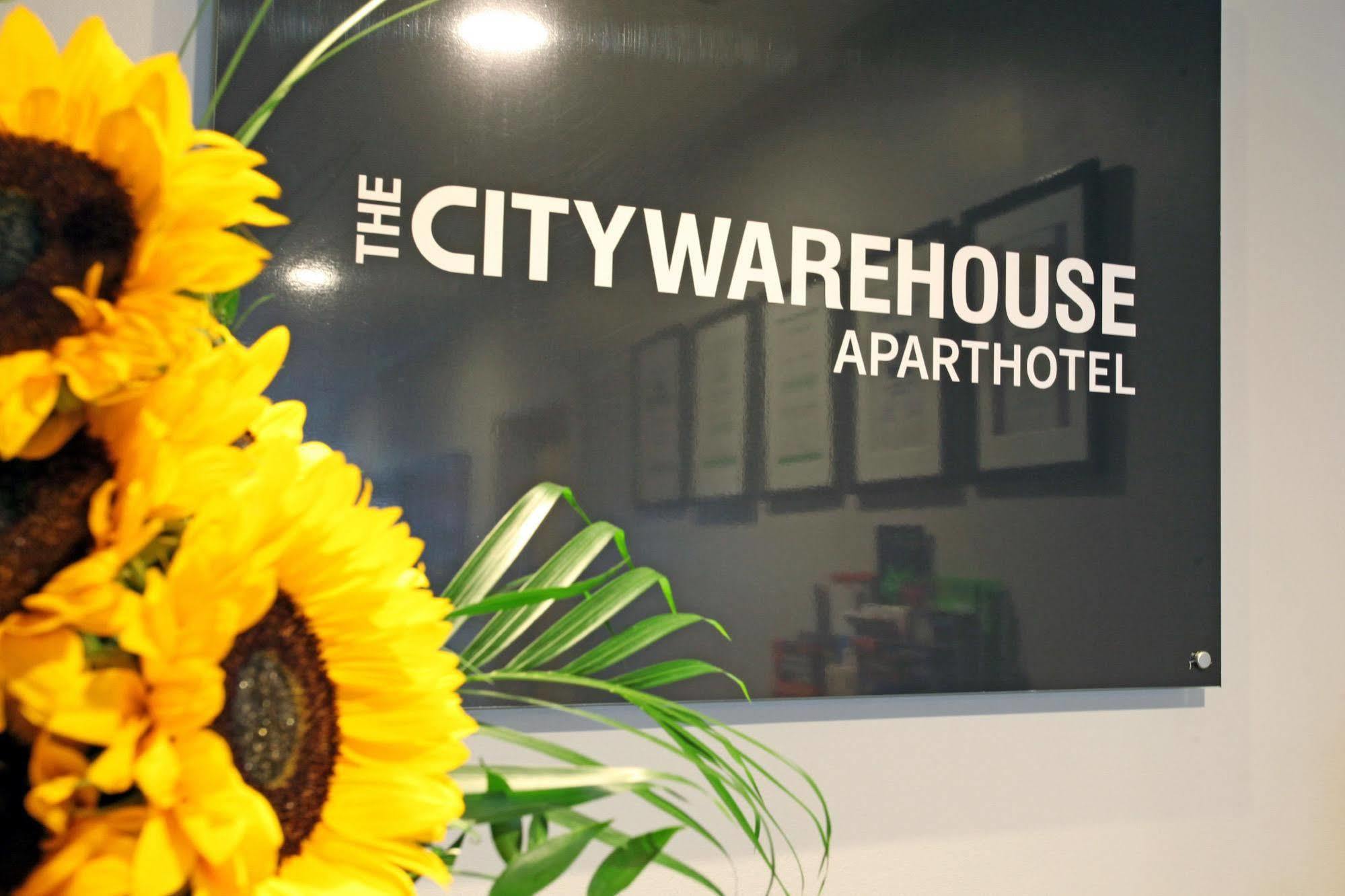 The City Warehouse Aparthotel Манчестър Екстериор снимка