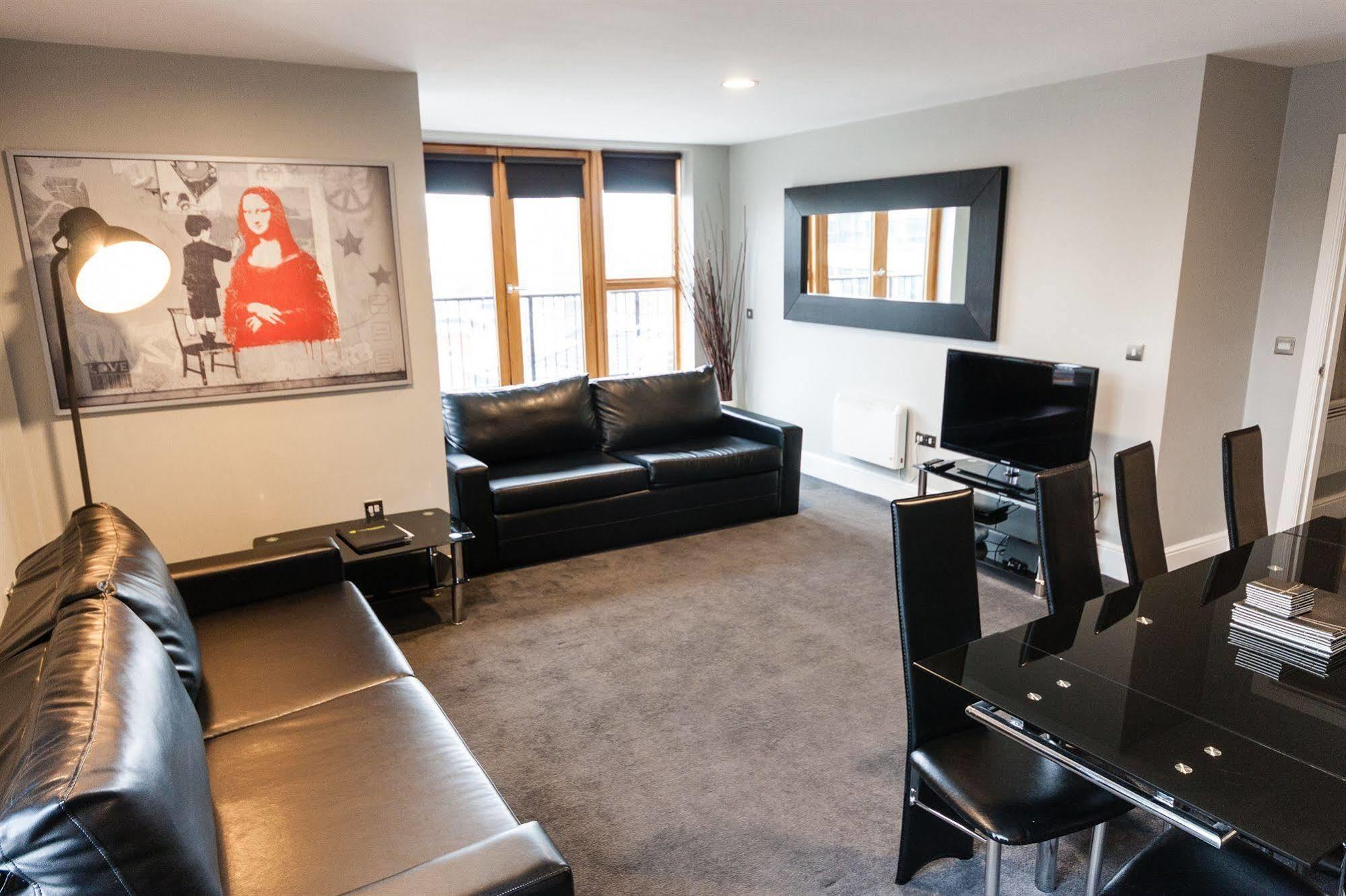 The City Warehouse Aparthotel Манчестър Екстериор снимка