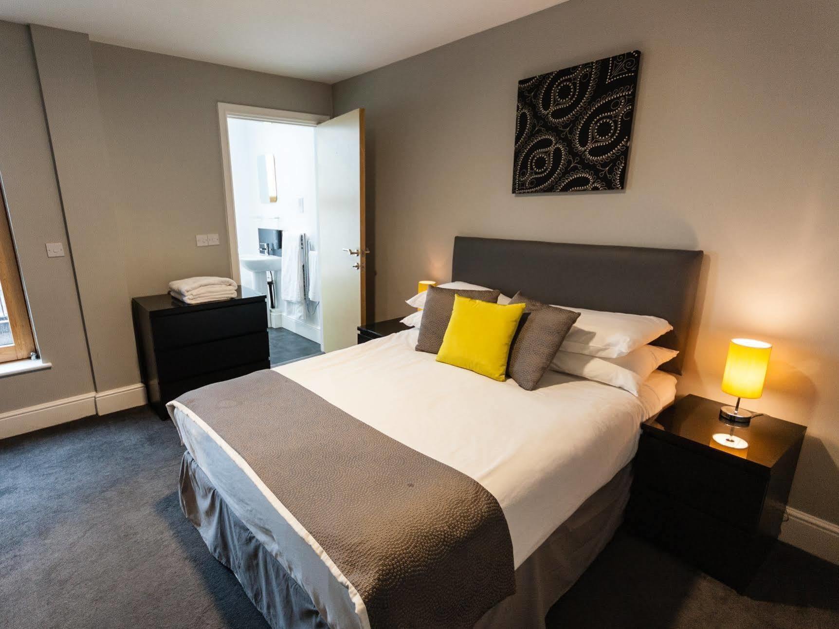 The City Warehouse Aparthotel Манчестър Екстериор снимка
